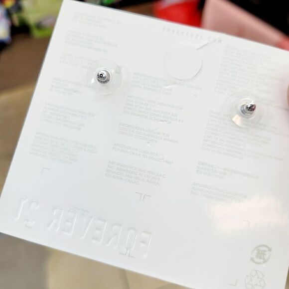 Brand New Forever 21 Blue & Black Flower Earrings - Picture 6 of 7